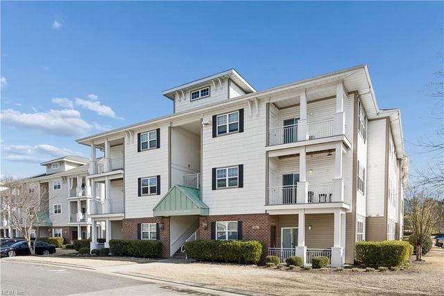4316 Hillingdon Bnd Apt 304, Chesapeake, VA 23321