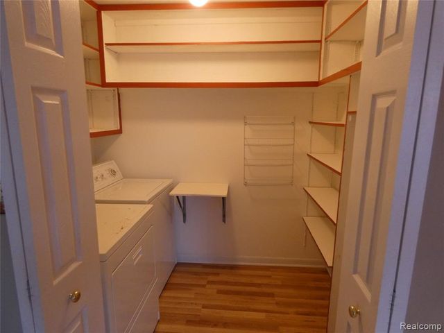 7122 Pebble Park Drive, West Bloomfield, MI 48322