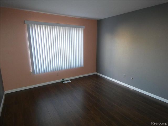 7122 Pebble Park Drive, West Bloomfield, MI 48322