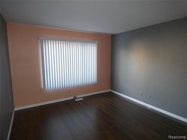 7122 Pebble Park Drive, West Bloomfield, MI 48322