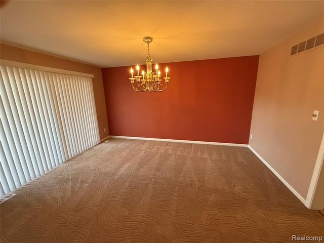 7122 Pebble Park Drive, West Bloomfield, MI 48322