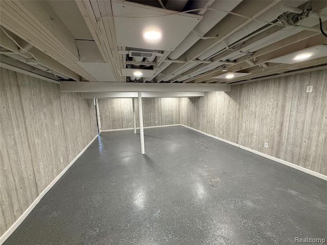 7122 Pebble Park Drive, West Bloomfield, MI 48322