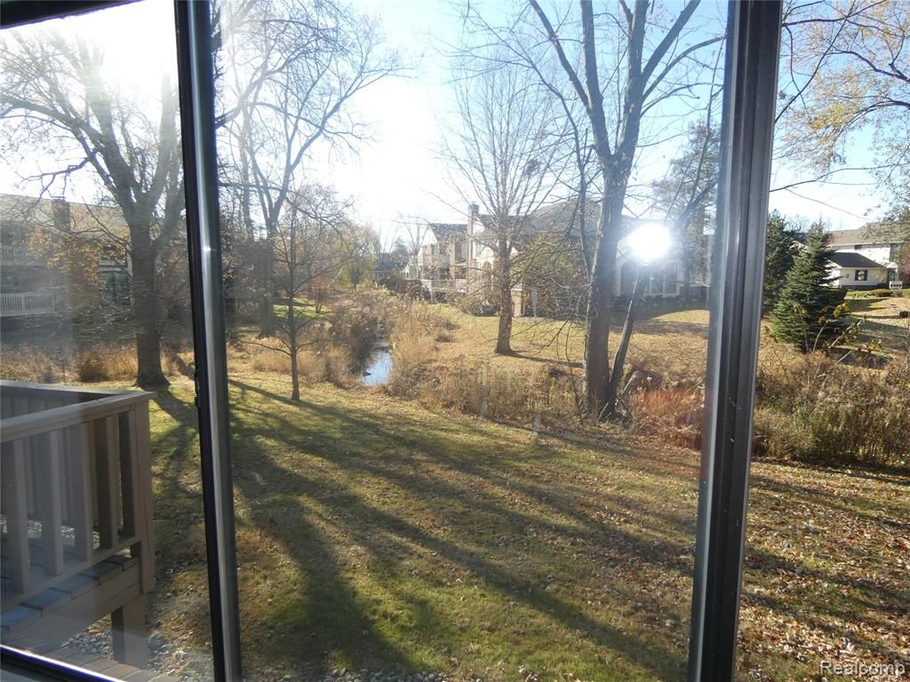 7122 Pebble Park Drive, West Bloomfield, MI 48322