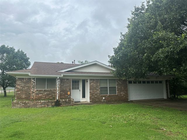1916 11th Street, Mineral Wells, TX 76067