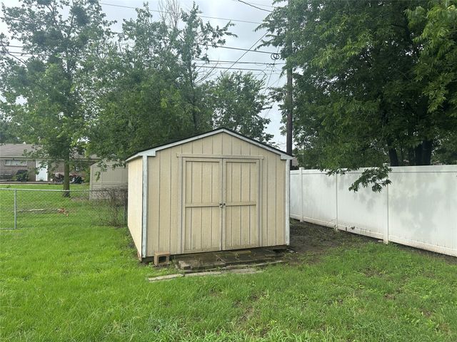 1916 11th Street, Mineral Wells, TX 76067