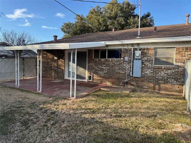1916 11th Street, Mineral Wells, TX 76067