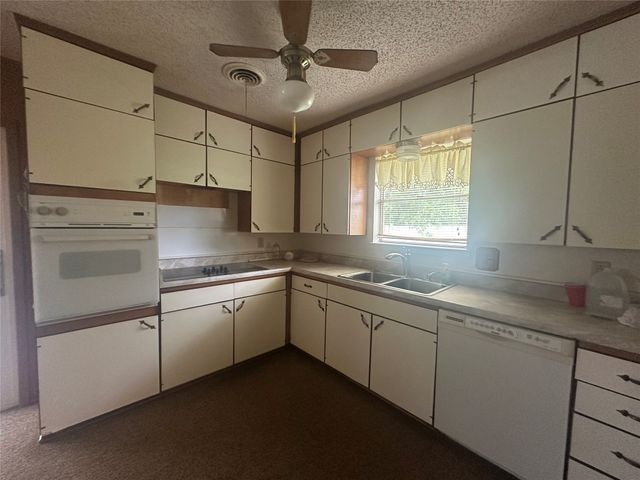 1916 11th Street, Mineral Wells, TX 76067