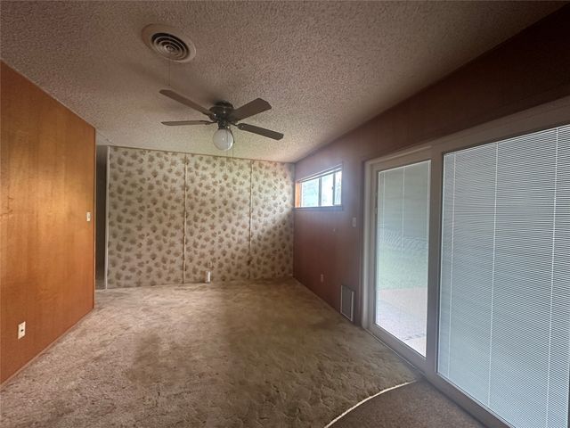 1916 11th Street, Mineral Wells, TX 76067