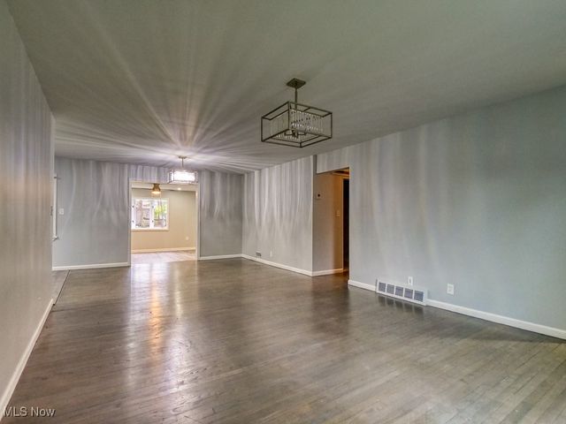 5265 Bellview Street, Maple Heights, OH 44137