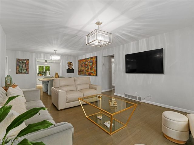 5265 Bellview Street, Maple Heights, OH 44137