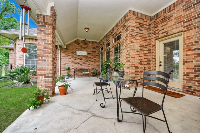 1943 Chart Drive, Crosby, TX 77532
