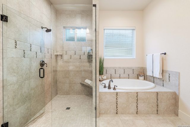 625 HAVEN POINT LOOP, New Braunfels, TX 78132