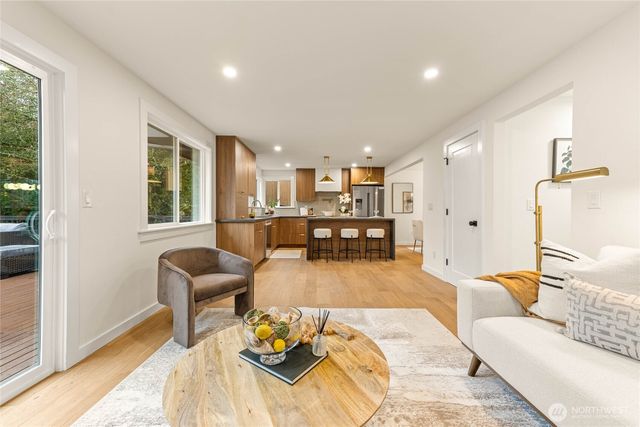 13125 NE 128TH Place, Kirkland, WA 98034