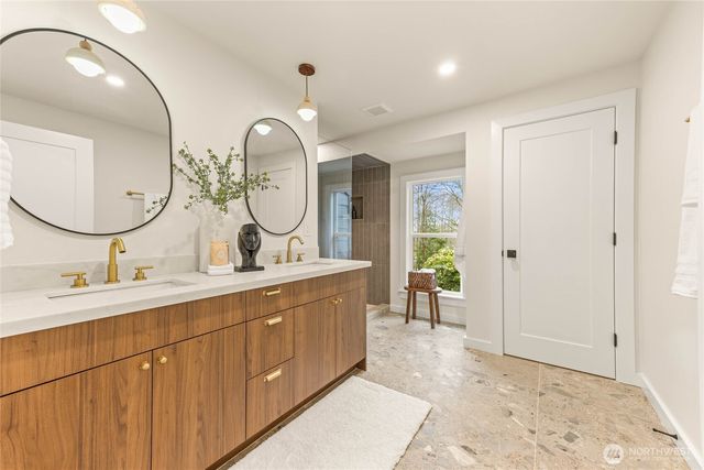 13125 NE 128TH Place, Kirkland, WA 98034