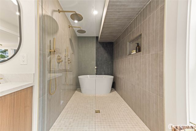 13125 NE 128TH Place, Kirkland, WA 98034