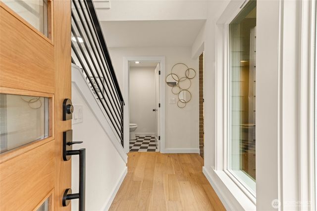 13125 NE 128TH Place, Kirkland, WA 98034