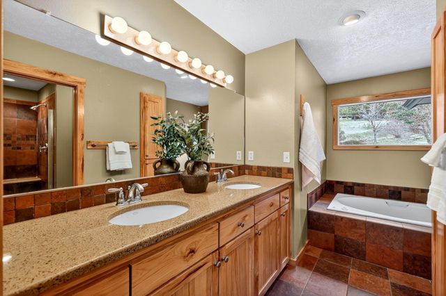 4410 S Coleman Ln, Spokane, WA 99223