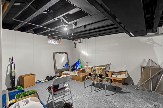 8953 William Street, Taylor, MI 48180