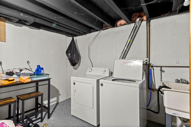 8953 William Street, Taylor, MI 48180