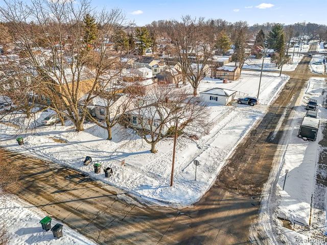 8953 William Street, Taylor, MI 48180