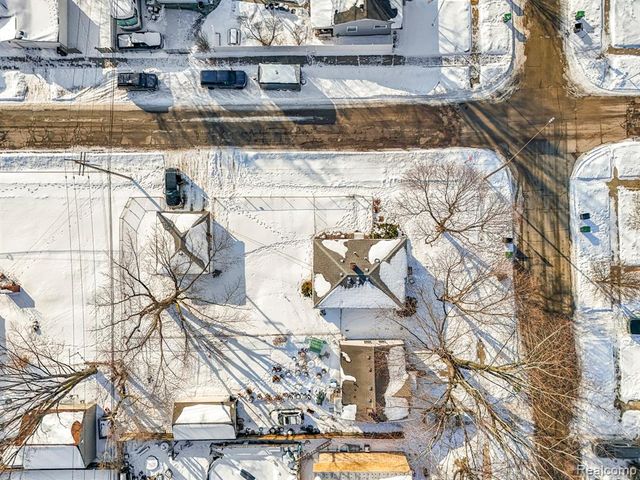 8953 William Street, Taylor, MI 48180