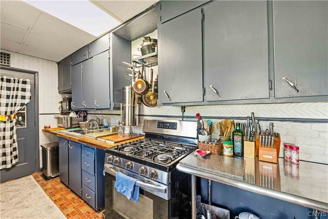 22 Denesha Place, Fulton, NY 13069