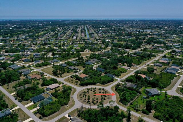 125 AUSTRALIAN DRIVE, Rotonda West, FL 33947