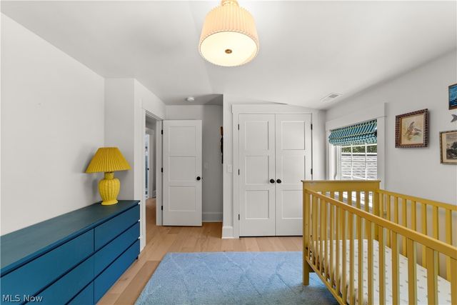 19125 E Shoreland Avenue, Rocky River, OH 44116