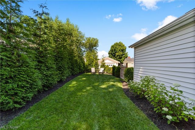19125 E Shoreland Avenue, Rocky River, OH 44116