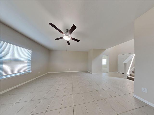 692 Totem Trail Drive, La Marque, TX 77568