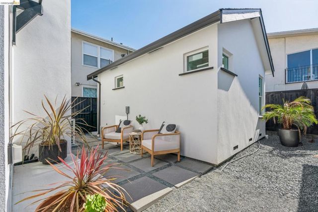 846 Adams St, Albany, CA 94706