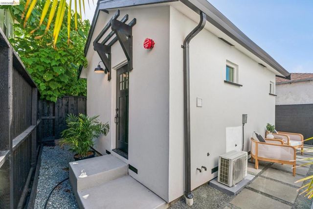 846 Adams St, Albany, CA 94706