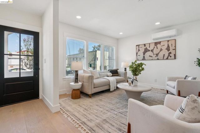 846 Adams St, Albany, CA 94706