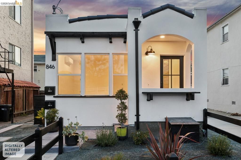 Image 2 of property listing at 846 Adams St, Albany, CA 94706