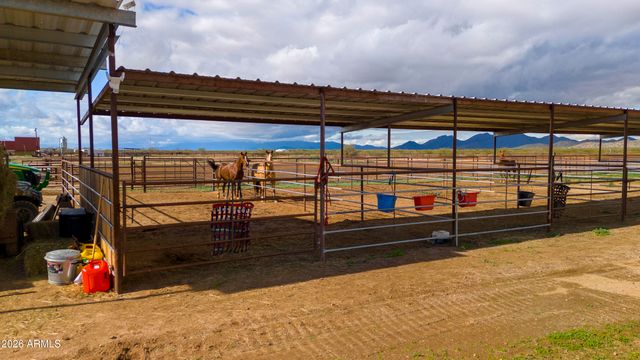 46109 W J-1 RANCH Road, Wickenburg, AZ 85390