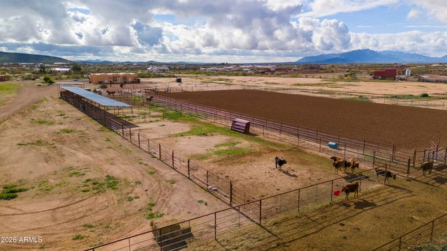 46109 W J-1 RANCH Road, Wickenburg, AZ 85390