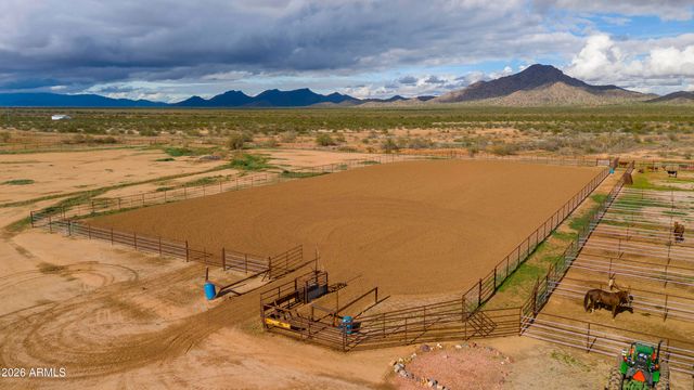 46109 W J-1 RANCH Road, Wickenburg, AZ 85390