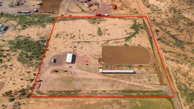 46109 W J-1 RANCH Road, Wickenburg, AZ 85390