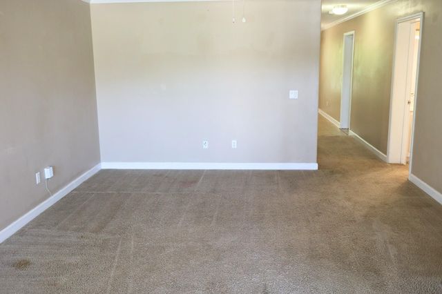 174 Hawthorne Dr., Hattiesburg, MS 39402