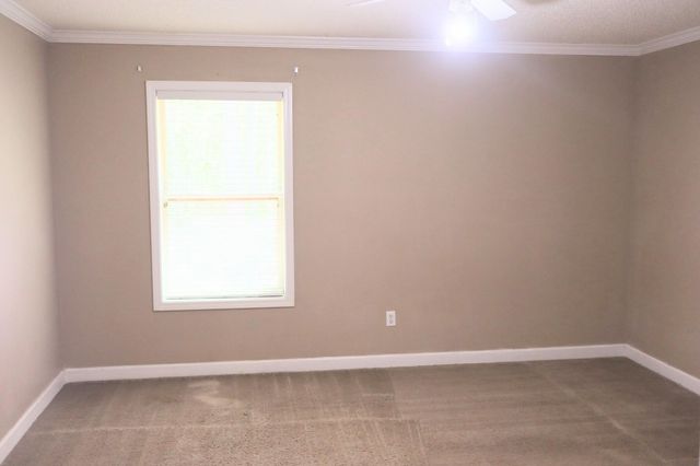 174 Hawthorne Dr., Hattiesburg, MS 39402