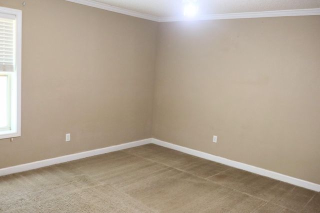 174 Hawthorne Dr., Hattiesburg, MS 39402