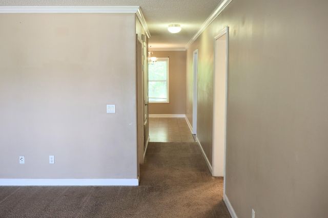 174 Hawthorne Dr., Hattiesburg, MS 39402
