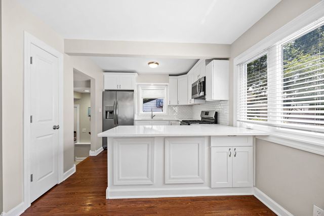 337 Sheldon Avenue, Downers Grove, IL 60515