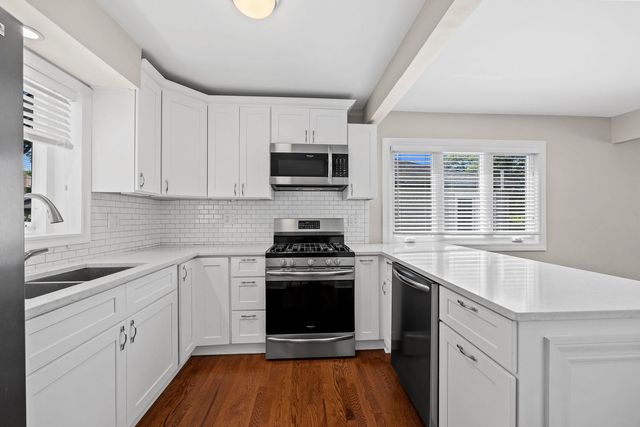337 Sheldon Avenue, Downers Grove, IL 60515