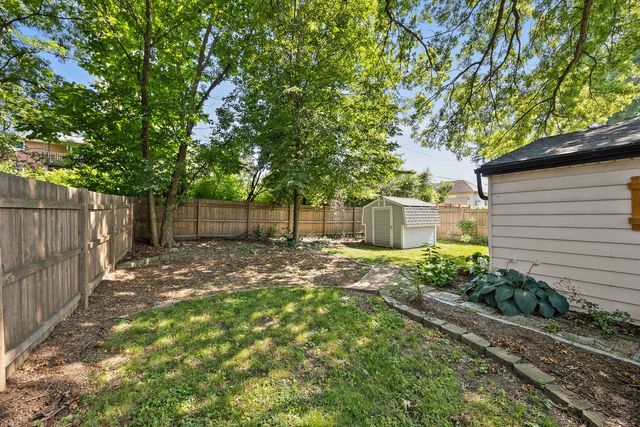 337 Sheldon Avenue, Downers Grove, IL 60515