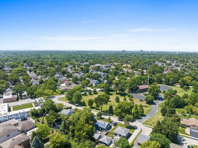 337 Sheldon Avenue, Downers Grove, IL 60515