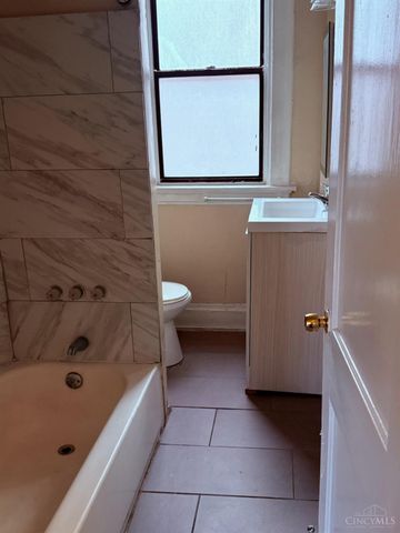 567 Stewart Place, Cincinnati, OH 45229