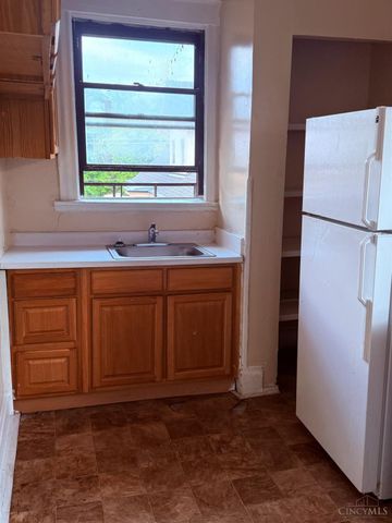 567 Stewart Place, Cincinnati, OH 45229