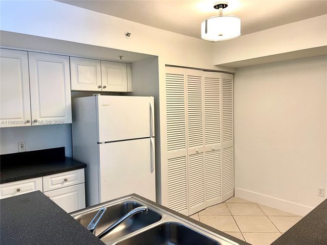 150 NW 96th Avenue 9207, Pembroke Pines, FL 33024