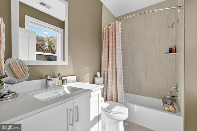 3262 ROYAL FERN PL, Rockville, MD 20852